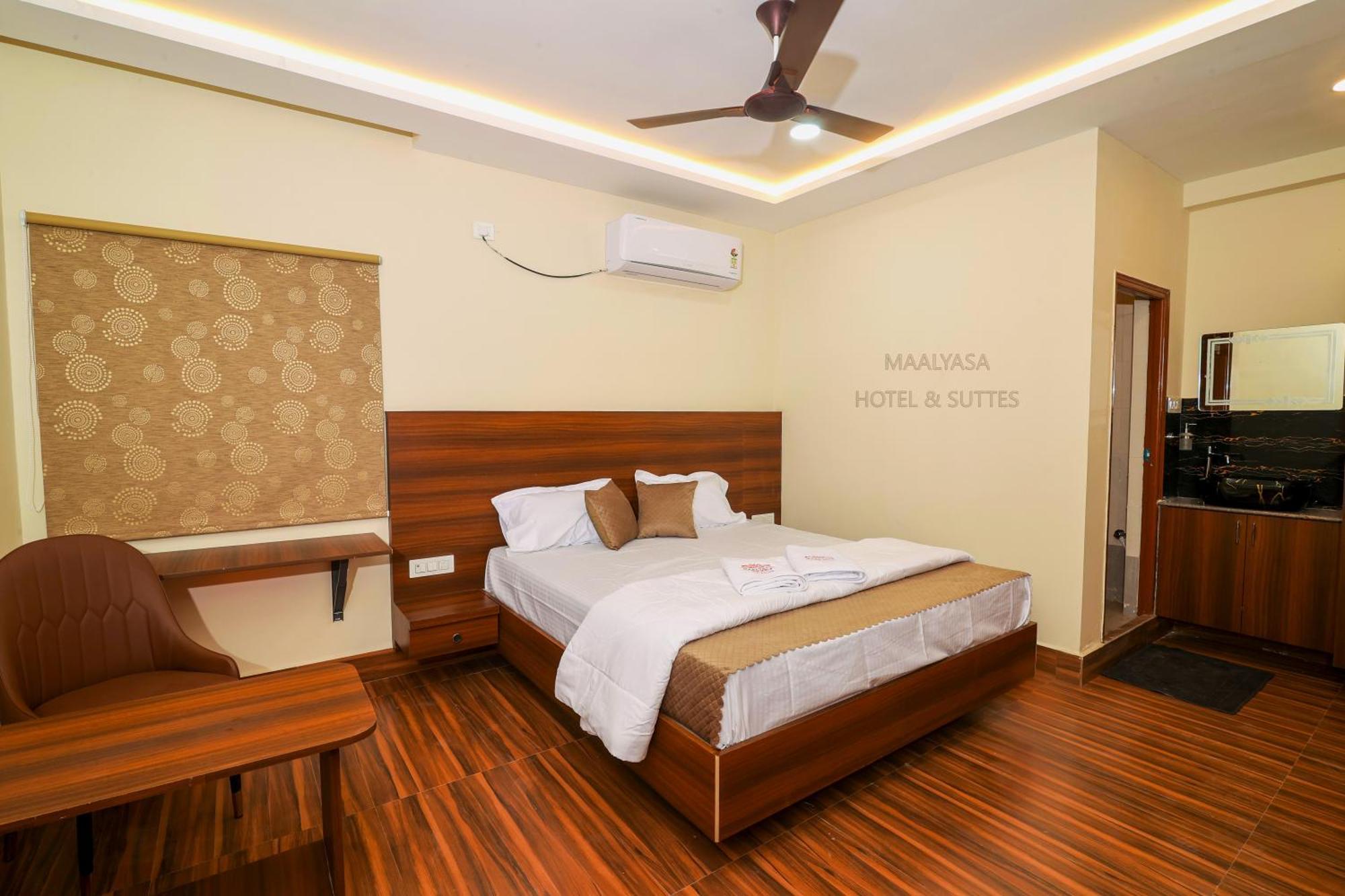 Maalyasa Hotel And Suites Haidarábád Kültér fotó