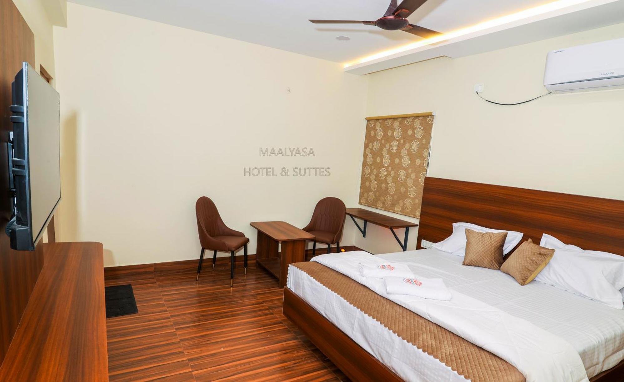 Maalyasa Hotel And Suites Haidarábád Kültér fotó