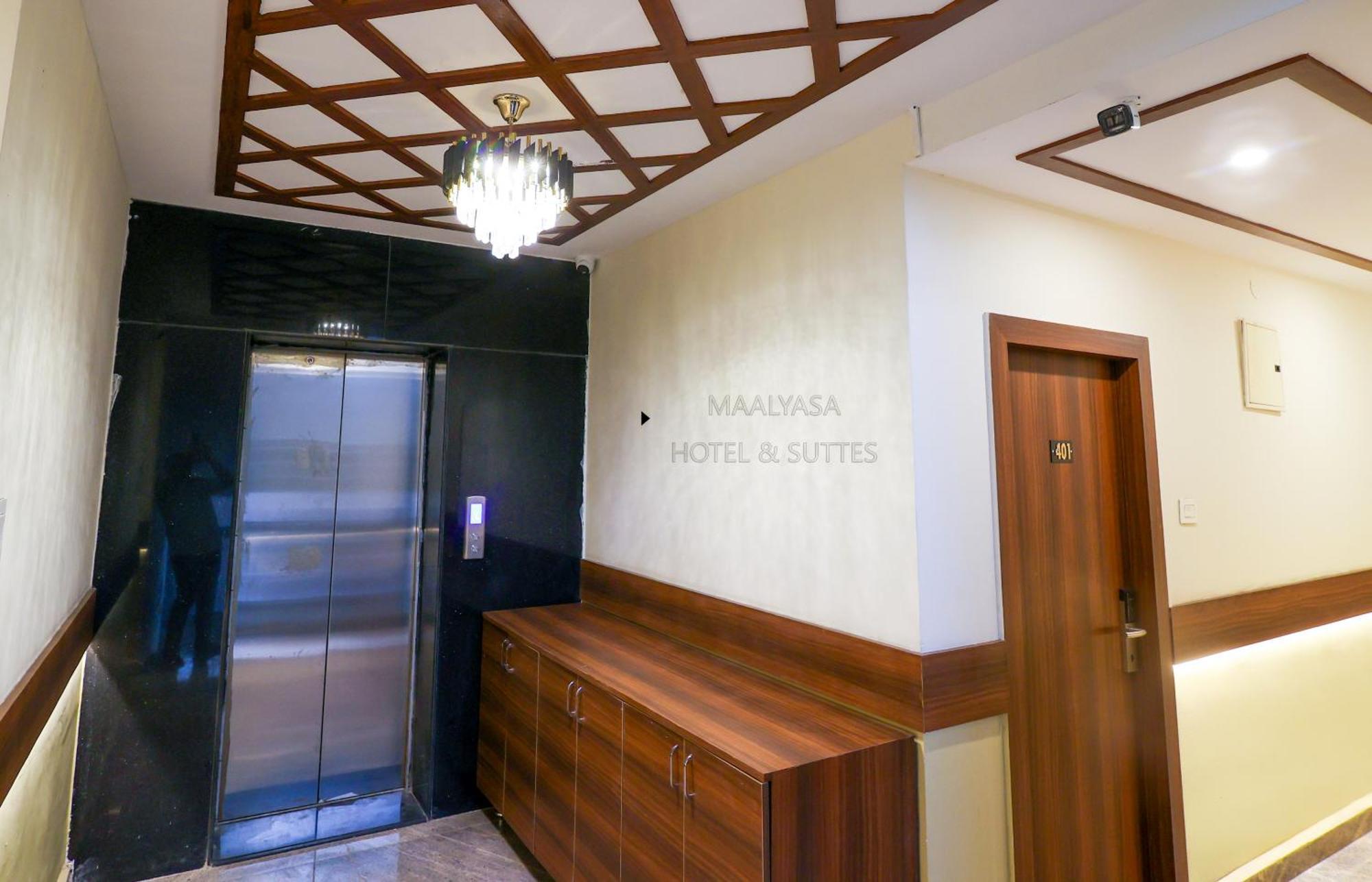 Maalyasa Hotel And Suites Haidarábád Kültér fotó