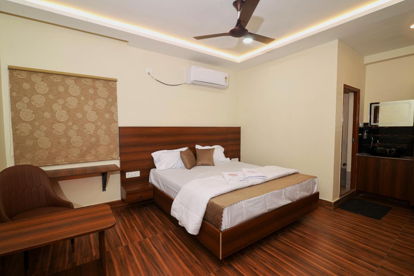 Maalyasa Hotel And Suites Haidarábád Kültér fotó